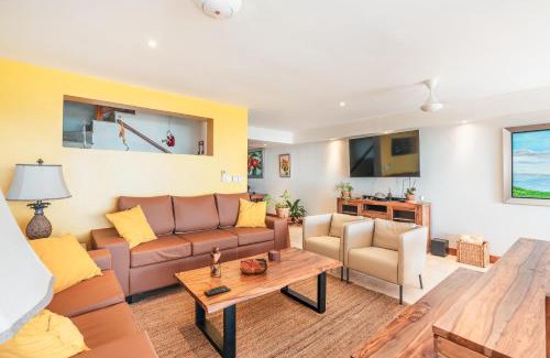 Puerto Bahia Villa | 3BR Beachfront townhouse at Puerto Bahia