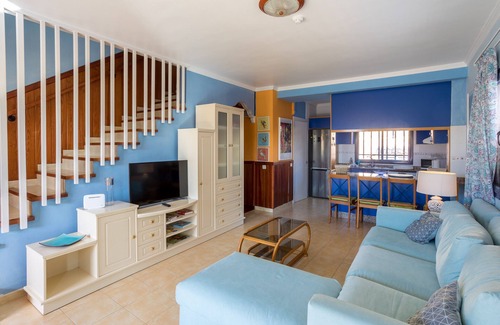 Costa Meloneras Ski Chalet | 3BR Beach House Meloneras -Private solarium-Pool