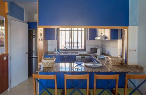 Costa Meloneras Ski Chalet | 3BR Beach House Meloneras -Private solarium-Pool