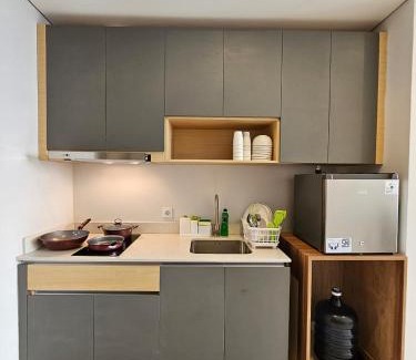 Jakarta Apartment | 3BR Flat in Taman Anggrek Residence