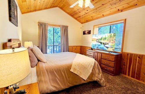 Big Bear Lake House | 3BR Home w Game Room by The Village, Lake & Summit