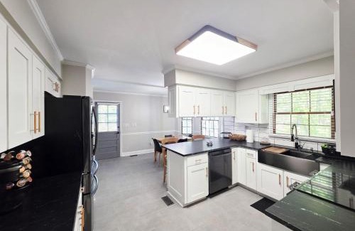 McCain Apartment | 3BR House at Pine Forest Hideaway - 12 Minutes to UNC - Near Jordan Lake