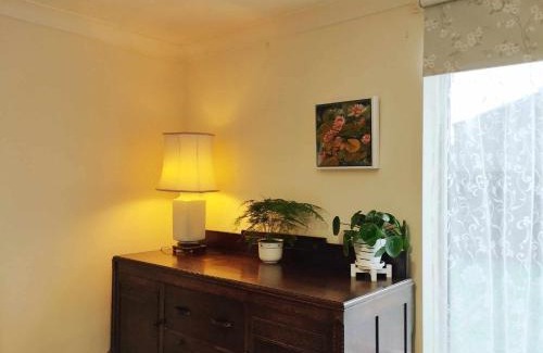 Gosport House | 3BR House in Convenient Location-ample parking