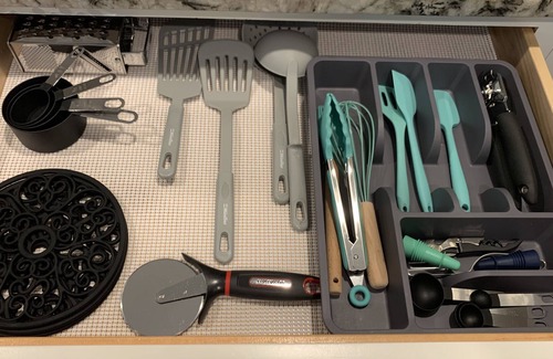 Willow Spring House | 3BR King Bed Tranquility ❤️Pond & Screened Porch