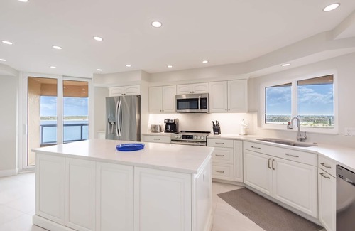 Sand Key Condo | 3BR on BEACH w/Panoramic Water Views. Steps to Pool, Beach. Resort Amenities!