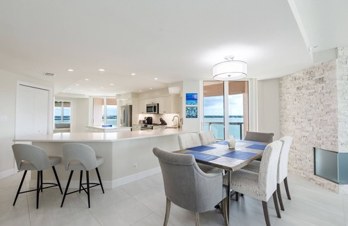 Sand Key Condo | 3BR on BEACH w/Panoramic Water Views. Steps to Pool, Beach. Resort Amenities!