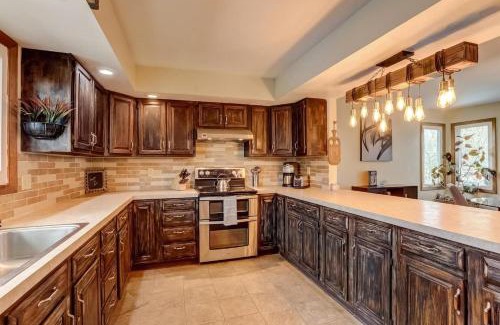 Loveland House | 3br Paws & Relax By Sweetheart Stays