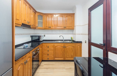 Vecindario House | 3BR Poema Modern Flat