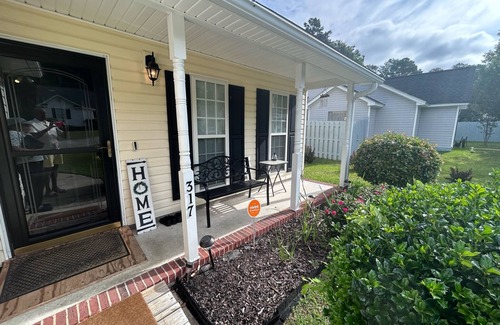 Huntcliff House | 3BR Polo Styled Retreat