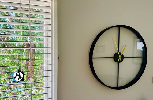 Port Elliot House | 3BR Updated Coastal Beach House in Funky Port Elliot