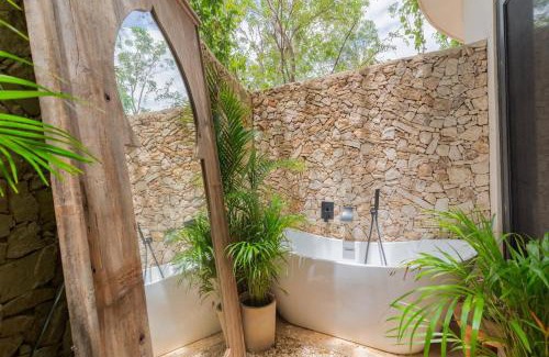 Zama House | 3BR Villa in Tulum, Pool plus Concierge