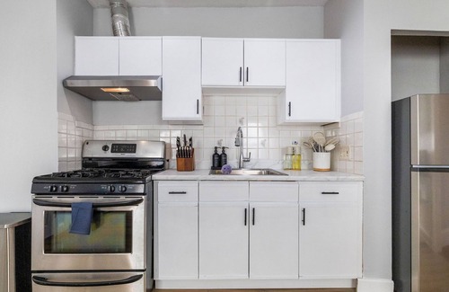 Winter Hill Apartment | 3BR2BATH Lux Home in Somerville