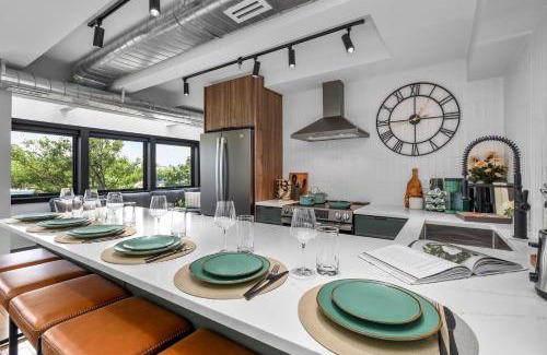 Somerville Apartment | 3BR3Bth Penthouse 2 Parking Spaces TD MIT Harvard