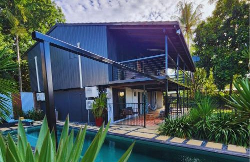 Wagaman House | 4 BDR Airconditioned Tropical Escape, Lap Pool & Parking for Caravans, Boats and Trailers
