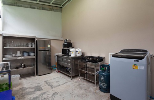 Kathu House | 4-Bdr Fully-Equipped Private House