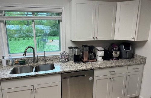 Easton House | 4 bdrm, 3 bath, 2,700 sqft house on 1 acre with chickens and fenced in back yard