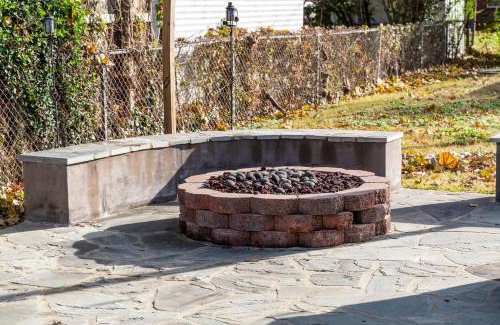 Tulsa House | 4 Bdrm, 3ba,fire Pit, Grill, 1 Block To Tu