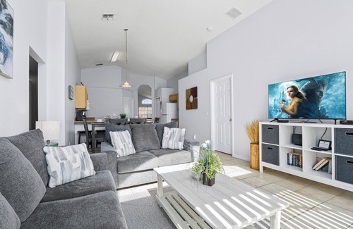 Solana Villa | ⭐ 4 Bed | Gated Resort of Solana | Games Room | Pool & Spa | Minutes to Disney⭐