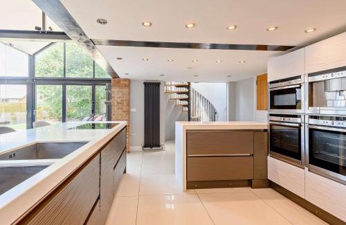 Horton House | 4 Bed in Wimborne Minster 64891