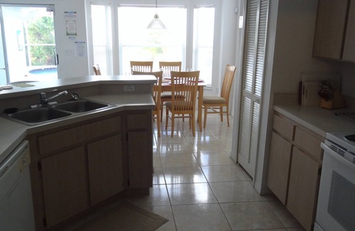 Sunridge Woods House | 4 bed Pool Home Close to Disney Pool Home