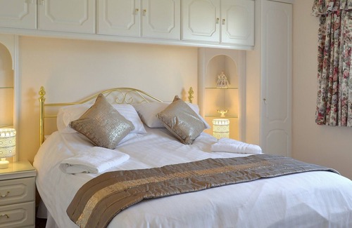 Cross Inn Cottage | 4 bedroom accommodation in Cross Inn near New Quay