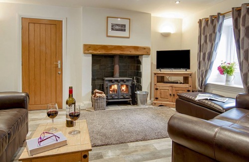 Lindale Cottage | 4 bedroom accommodation in Lindale, near Grange-over-Sands