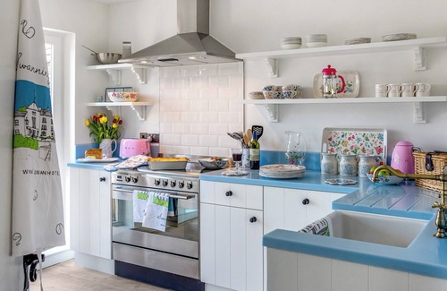 Newby Bridge Cottage | 4 bedroom accommodation in Newby Bridge, near Lowick