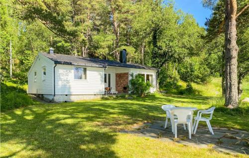 Skodje House | 4 Bedroom Beach Front Home In Skodje