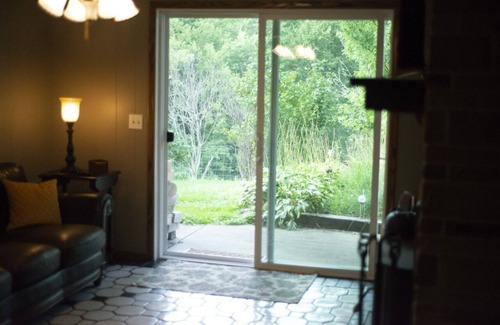 Sugarcreek House | 4 bedroom home with hot tub and beautiful view of Amish Country