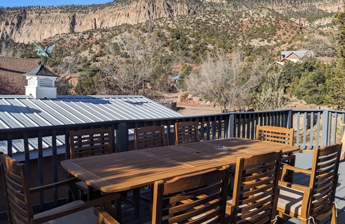Jemez Springs House | 4-bedroom house in enchanting Jemez Springs on river