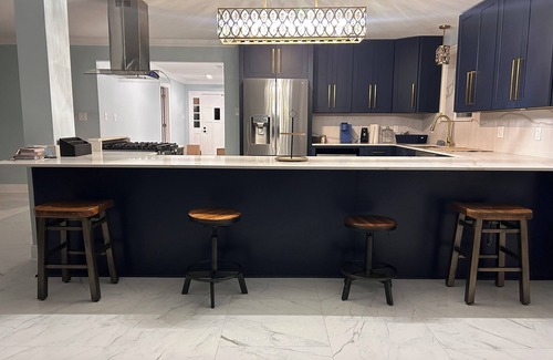 Kenner - Louis Armstrong International Airport House | 4-bedroom house in fabulous Metairie with AC, WiFi. Enjoy your stay