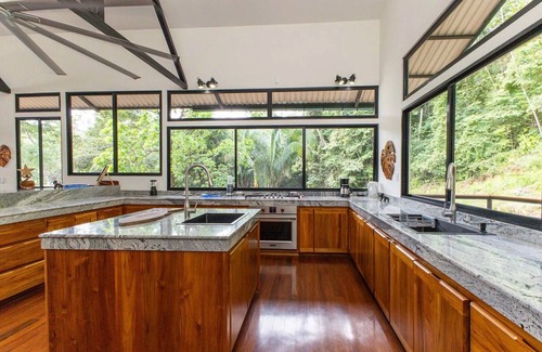 Parrita House | 4-bedroom house, wraparound decks, modern kitchen, Adjacent to Jungle Reserve