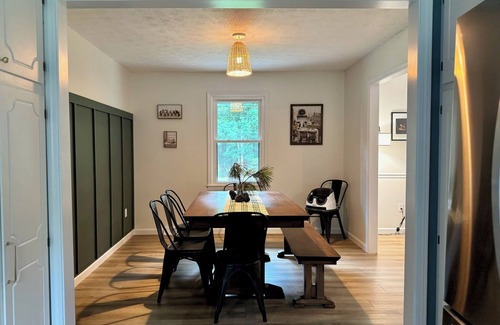 Fountain Inn House | 4 Bedroom Retreat w/Hot Tub on Private Acre of Wooded Land