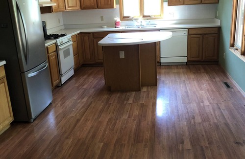 Belvidere House | 4 Bedroom Tri-level in a small Midwest town