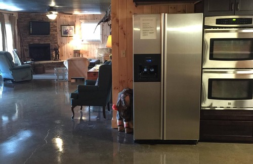 Hornbeak Cabin | 4-bedroom vacation home steps to Reelfoot Lake