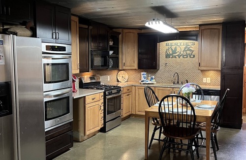 Hornbeak Cabin | 4-bedroom vacation home steps to Reelfoot Lake