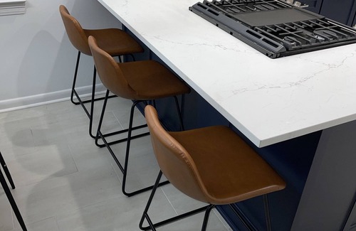 Park Forest - LA North House | 4 bedrooms 2 baths Sleeps 10 - Big Yard - Completely Remodeled and Updated