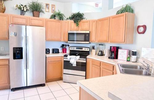 Calabay Parc Villa | 4 beds pool and spa home with game room Calabay