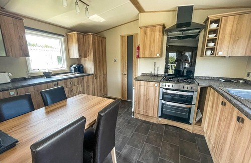 Saxmundham House | 4 berth caravan with decking and WiFi at Carlton Meres in Suffolk ref 60010K