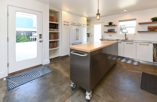 Inlet Harbour House | 4 BR 2nd Row Beach House with a Private Pool! California Dreamin'