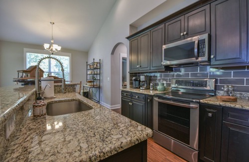 Terrell House | 4 BR, 3 BATH MCGEE POINT HOME on LKN! CLOSE TO EVERYTHING BUT AWAY FROM IT ALL!