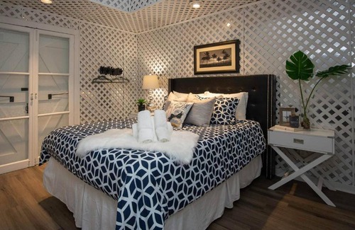 Faubourg Marigny Hotel | 4 BR - Sleeps 8! Celebrity Villa Next to Frenchman St