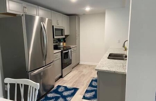 Athens House | 4-BR Spacious House by the River w/Backyard & BBQ