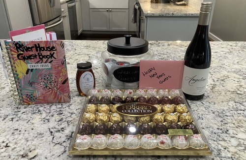 Demorest House | 4 BR updated house on Chattahoochee River! Fish, Swim, Tube, and Kayak all day!