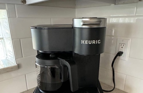 Sunset Lakes House | 4 BR W/Private Pool, Game Room & Wireless Internet