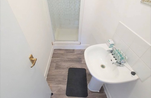 West Cliff Apartment | 4 Daimler Beach Apartment - Town Centre