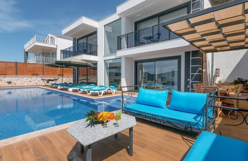 Kalkan Villa | 4 En suite bedroom villa with stunning sea views