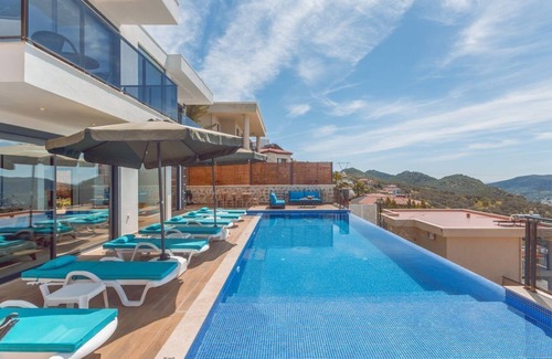 Kalkan Villa | 4 En suite bedroom villa with stunning sea views