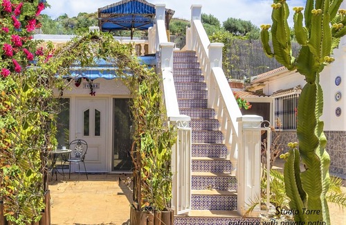 Canillas de Aceituno Villa | 4 Holiday Homes near beach, lake and mountains + Pool + Jacuzzi for 10 guests