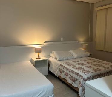 Quatro Ilhas Apartment | 4 ILHAS, 2 SUITES, 2 GARAGENS